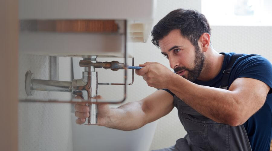 Expert burst pipe repair services in Chireno, TX